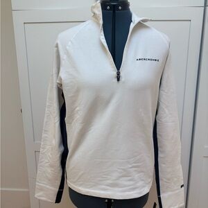Vintage Men’s Abercrombie Gym Issue White and Navy Quarter Zip Pullover size S